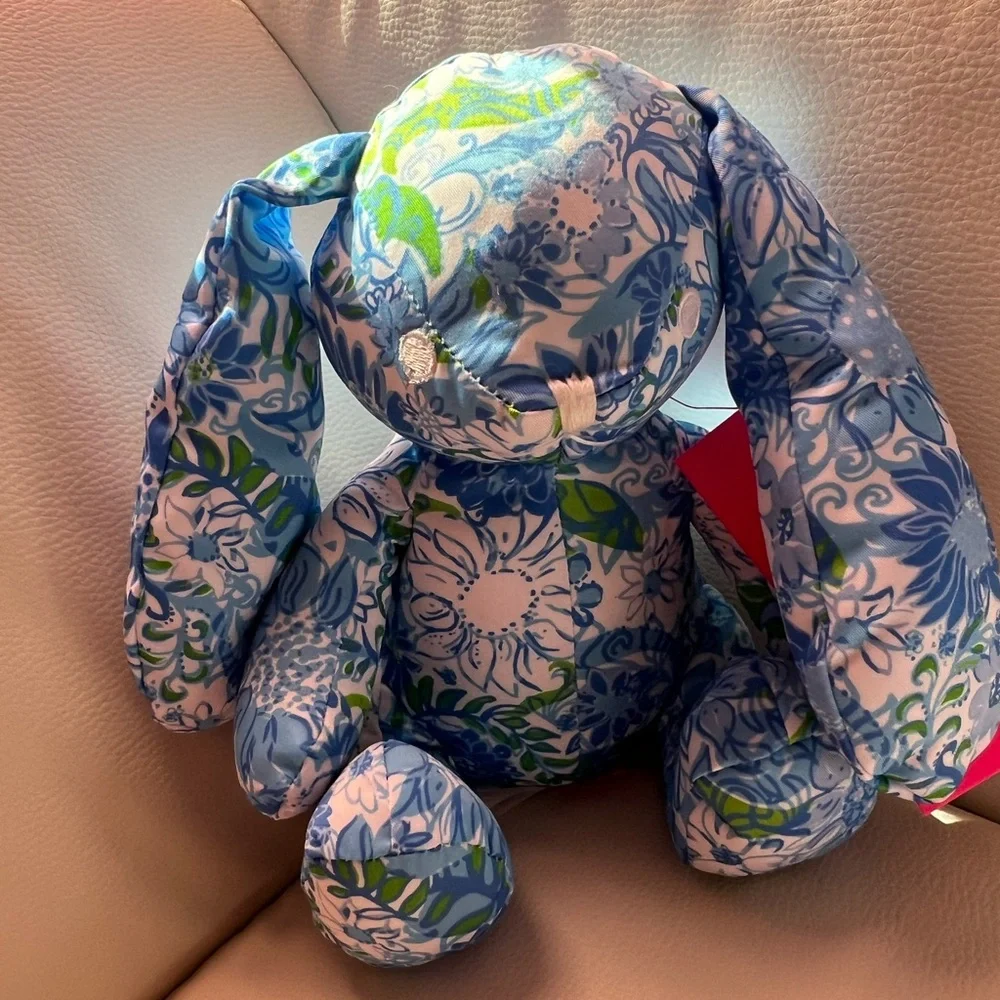 NWT Lilly Pulitzer GWP Bunny Plush Zanzibar Frenchie Blue suns out - Picture 2 of 3